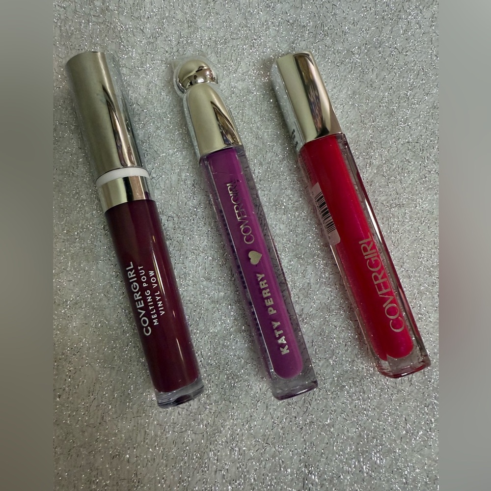 COVERGIRL Lip Gloss bundle
